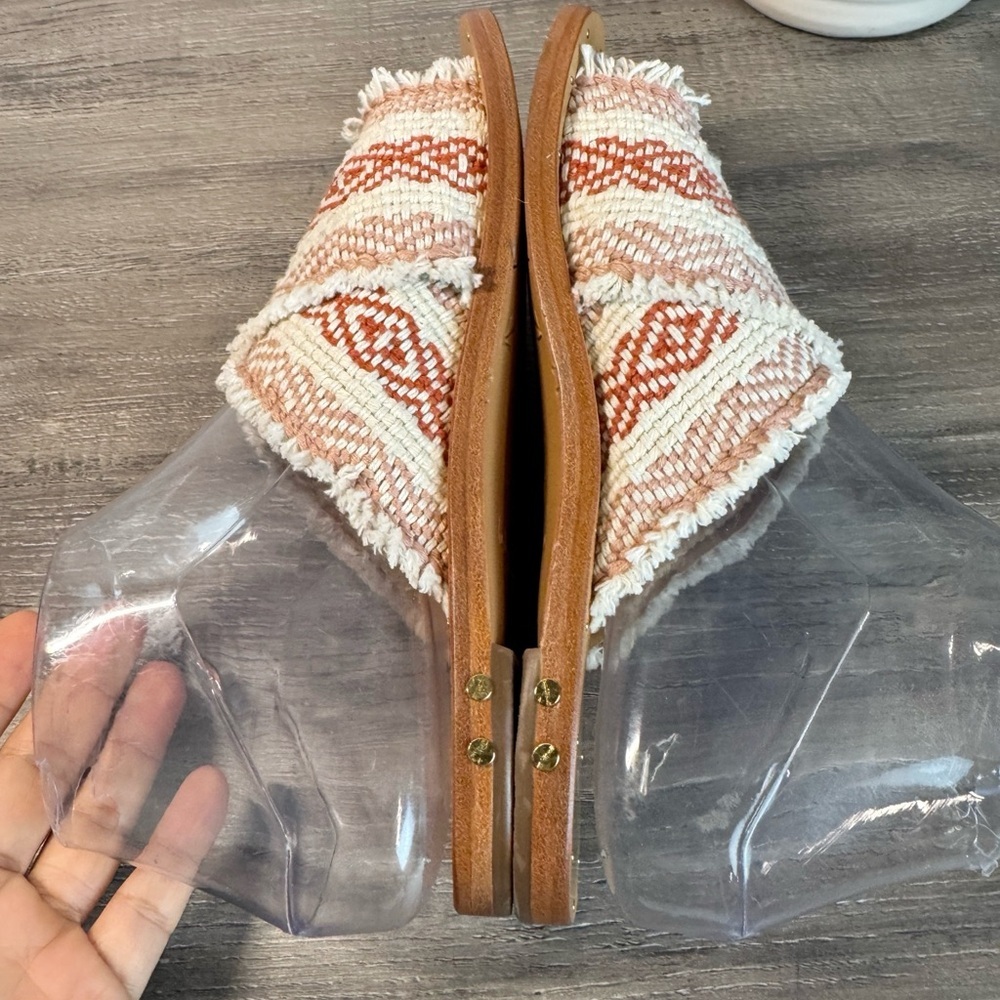 BEEK handmade Women's Slides tapestry boho size 6 EUC - Picture 10 of 13